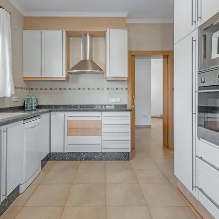 Socrates By Abahana וילה קלפה