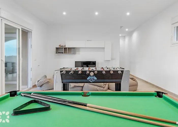 Socrates By Abahana * קלפה